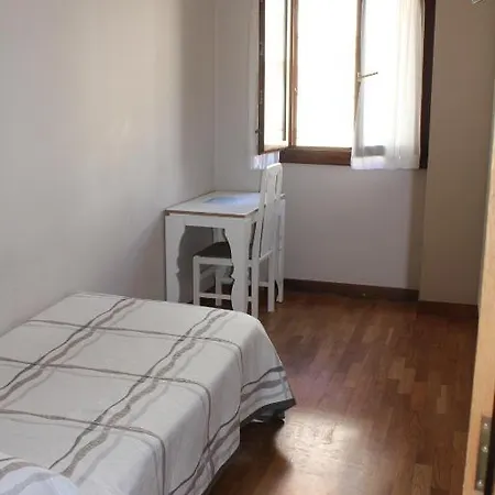 Lagunak بيت ضيافة