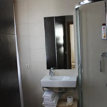Lagunak Guest house 2*